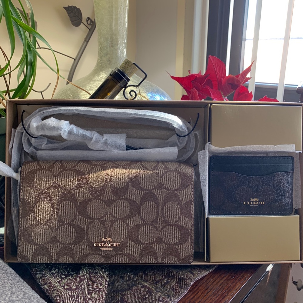 Authentic COACH Signature canvas/Leather Crosby & card set